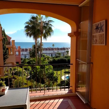 Appartement Met Zeezicht En Vlakbij Het Strand 马尼尔瓦 外观 照片