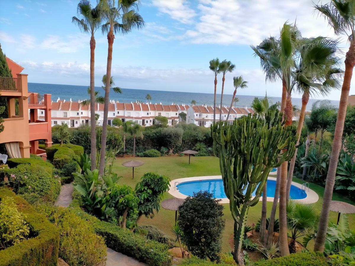 Appartement Met Zeezicht En Vlakbij Het Strand 马尼尔瓦 外观 照片
