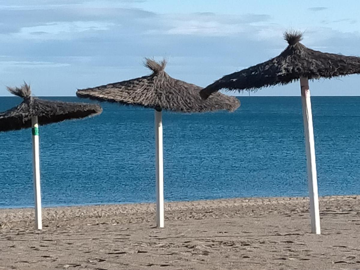 Appartement Met Zeezicht En Vlakbij Het Strand 马尼尔瓦 外观 照片