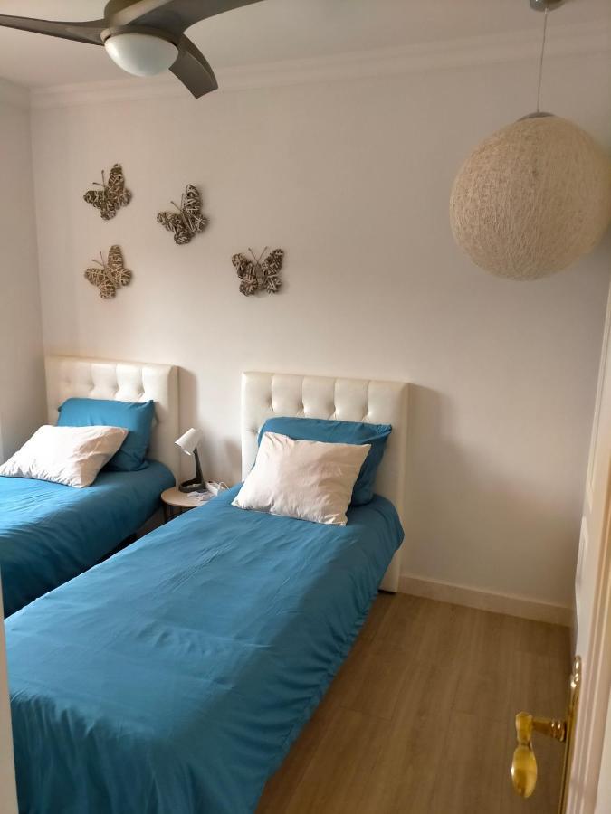Appartement Met Zeezicht En Vlakbij Het Strand 马尼尔瓦 外观 照片