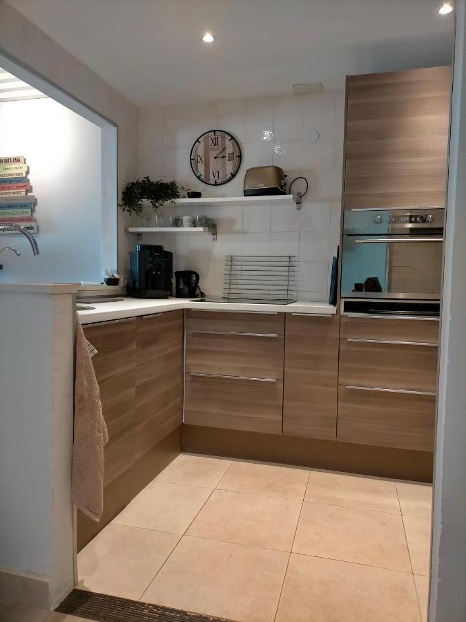 Appartement Met Zeezicht En Vlakbij Het Strand 马尼尔瓦 外观 照片