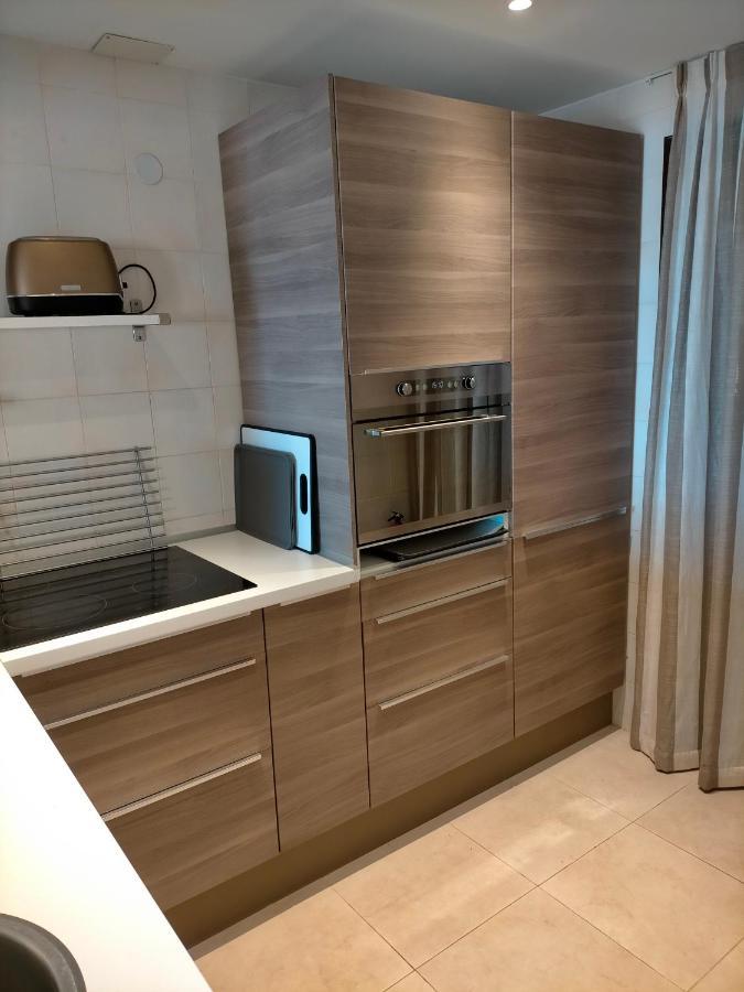 Appartement Met Zeezicht En Vlakbij Het Strand 马尼尔瓦 外观 照片